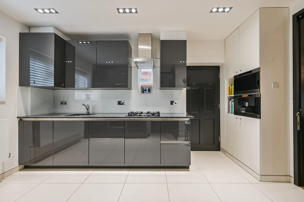 8 Osborne Road, London, photo 3