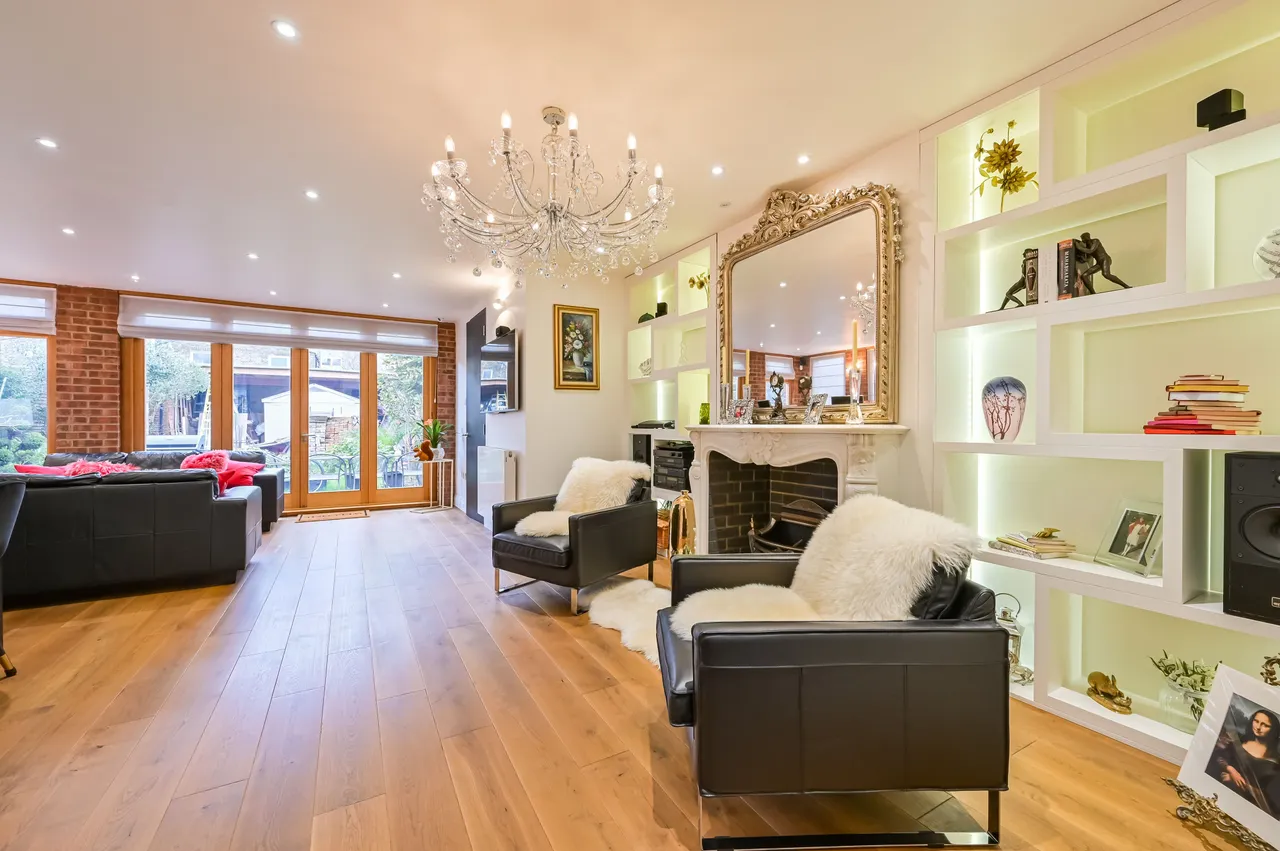 8 Osborne Road, London, photo 2