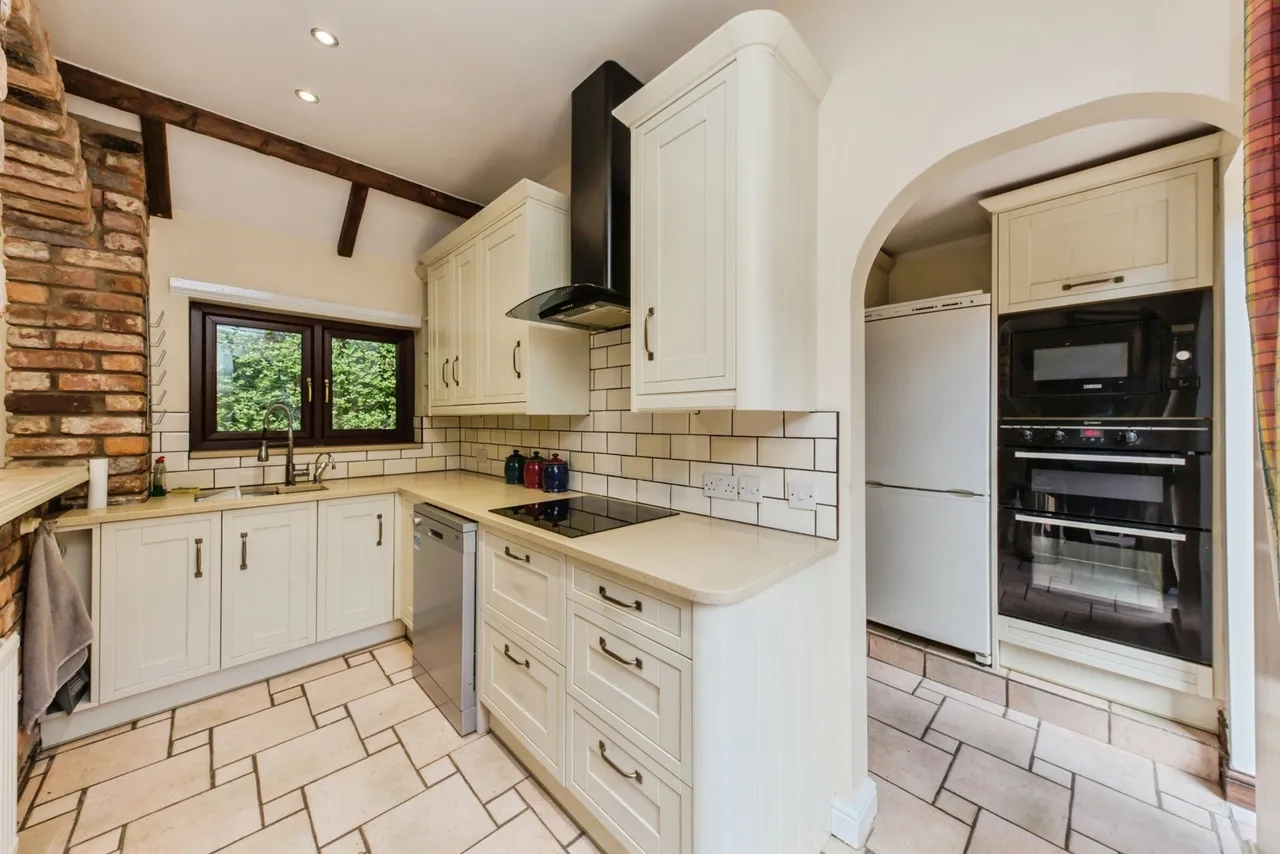 Woodlands Crescent, High Legh, Knutsford, Cheshire, WA16, photo 9