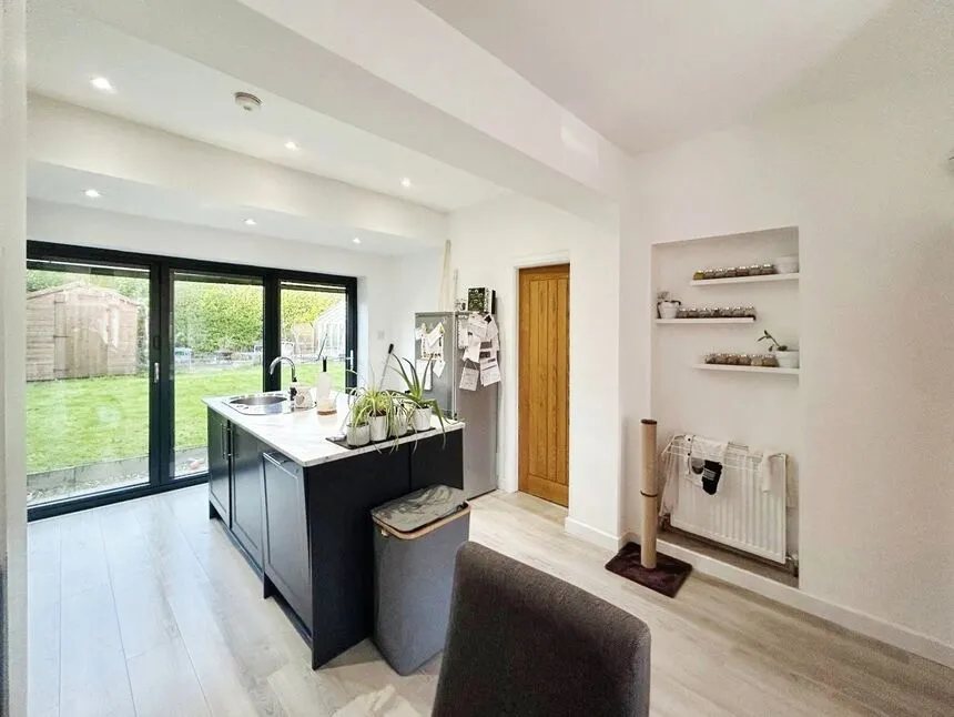 Beeston Grove, Stockport, SK3, photo 3