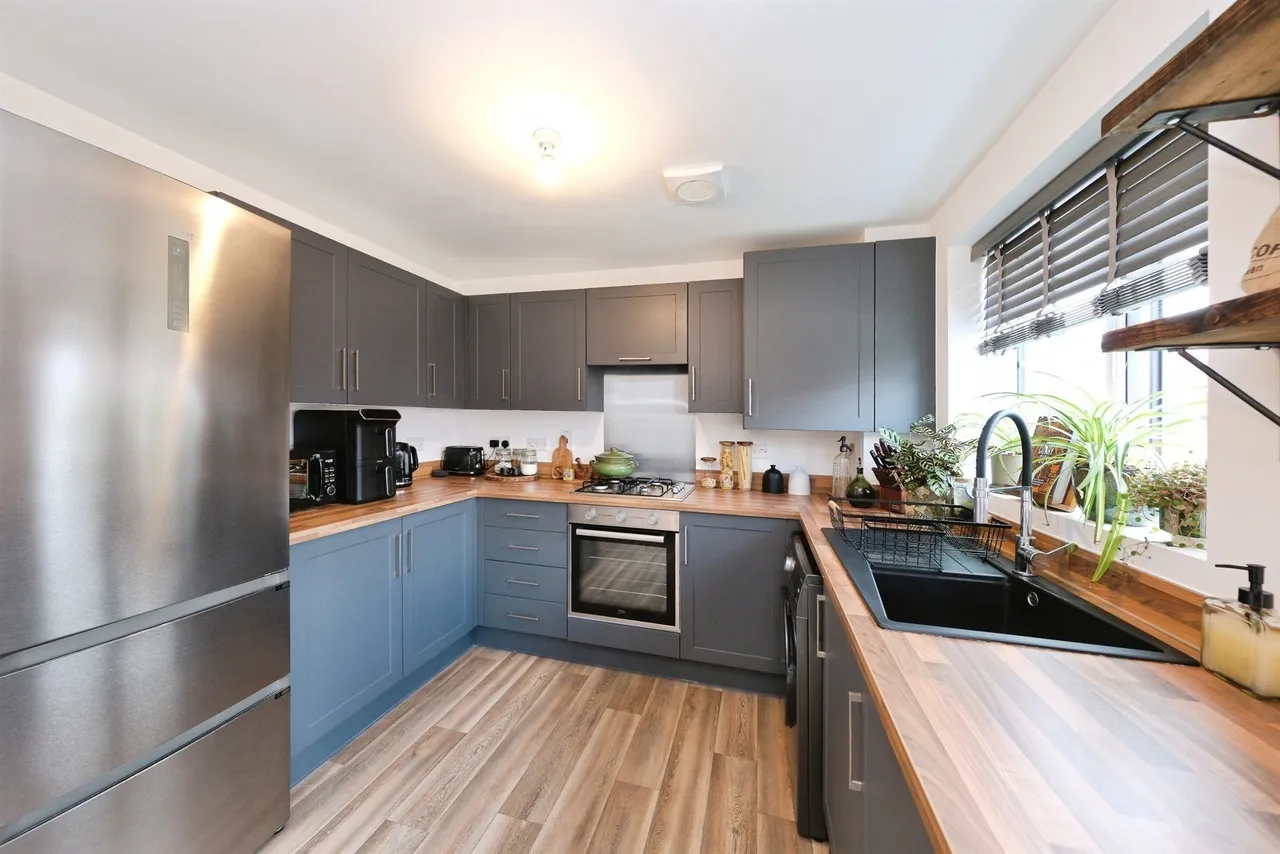 Swan Street, Poolsbrook, S43, photo 5