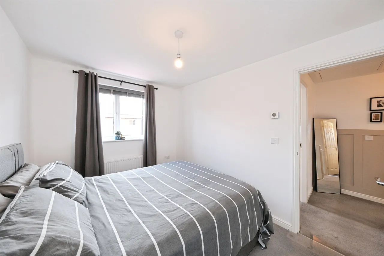 Swan Street, Poolsbrook, S43, photo 7