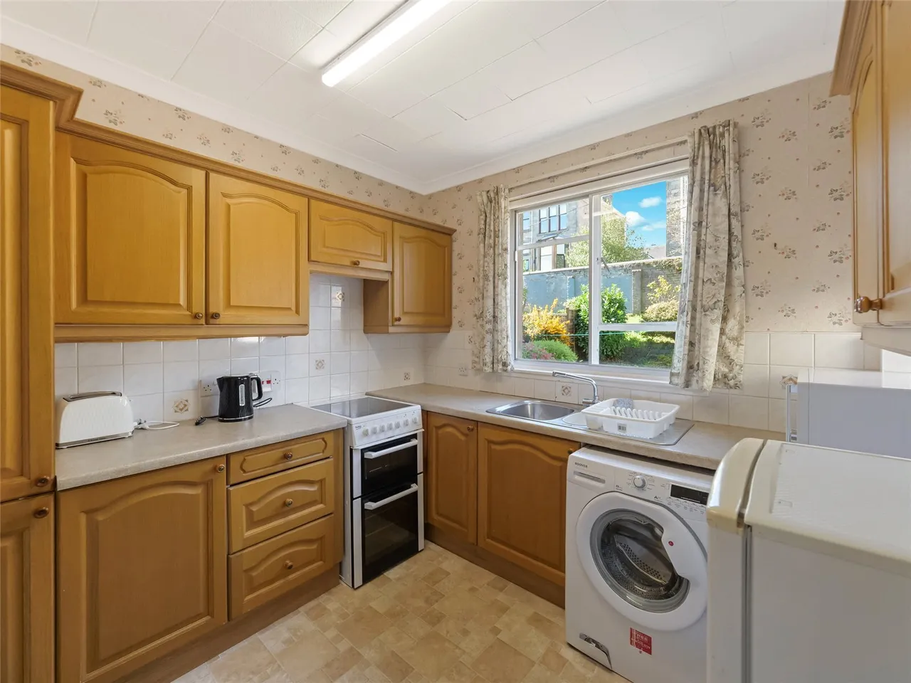 Brisbane Street, Greenock, Inverclyde, PA16, photo 6