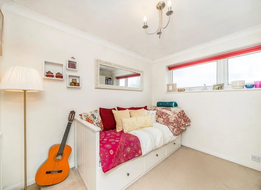Harewood Road, Colliers Wood, SW19, photo 7