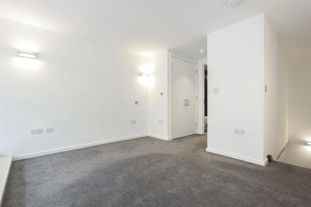Drummond Way, Highbury & Islington, N1, photo 13
