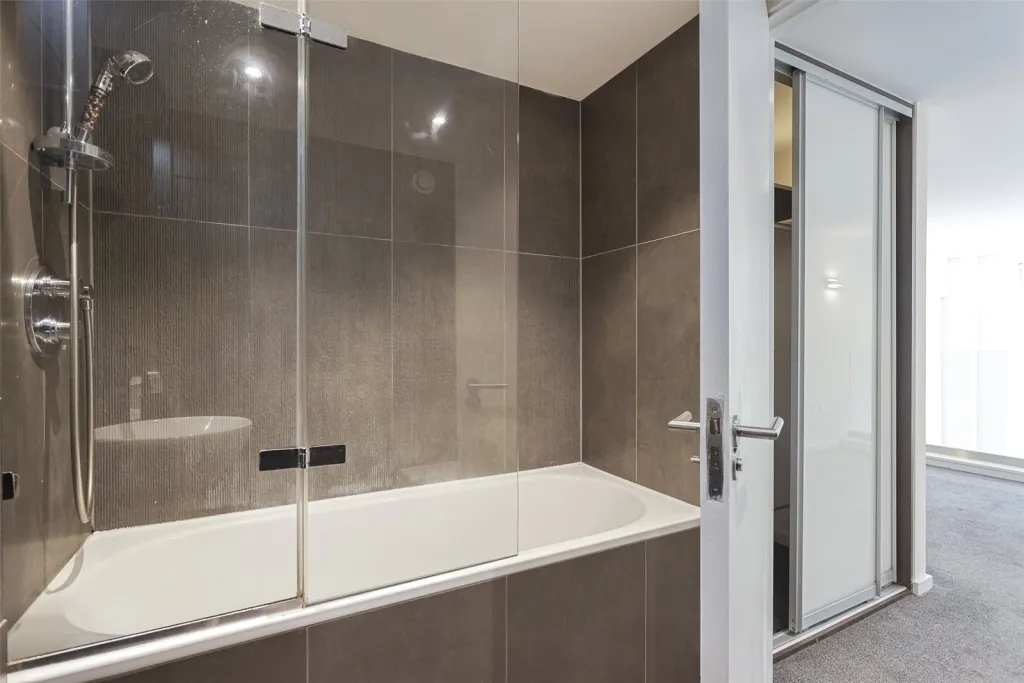 Drummond Way, Highbury & Islington, N1, photo 5