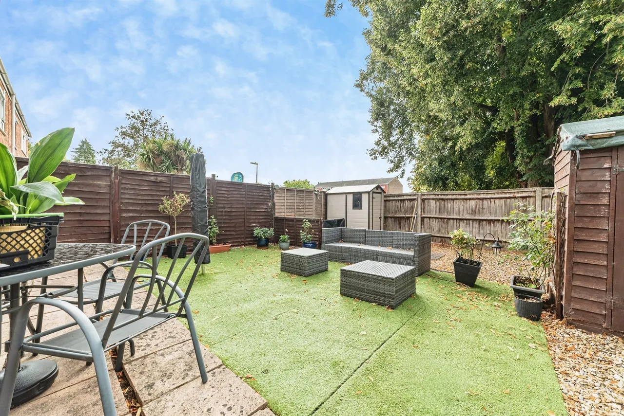 Watson Way, Basingstoke, RG23, photo 3