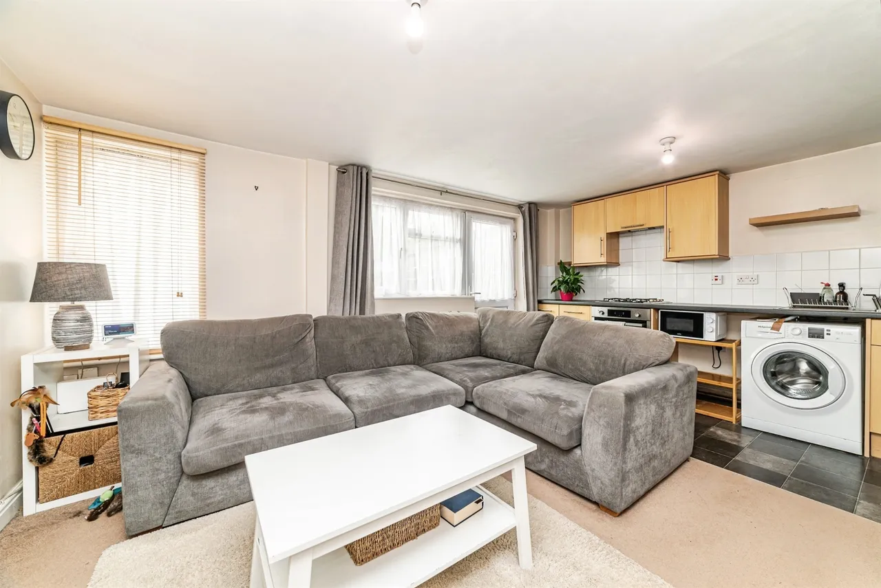 Watson Way, Basingstoke, RG23, photo 5