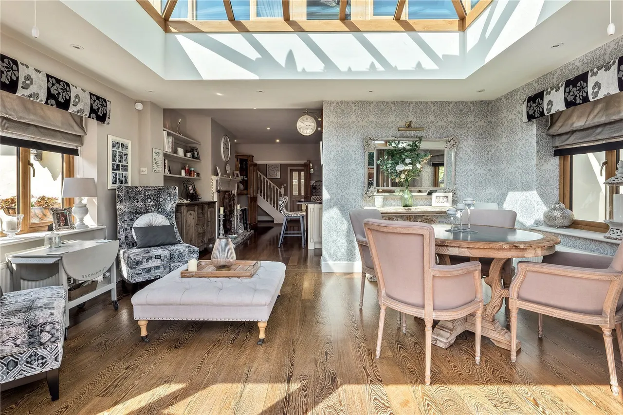 Hollin Lane, Styal, SK9, photo 10