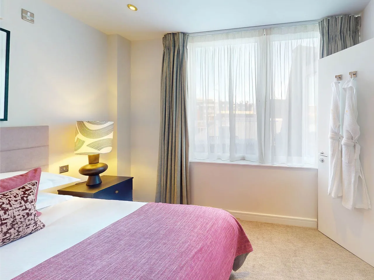 2K Gloucester Park Apartments, Ashburn Place, London, photo 7