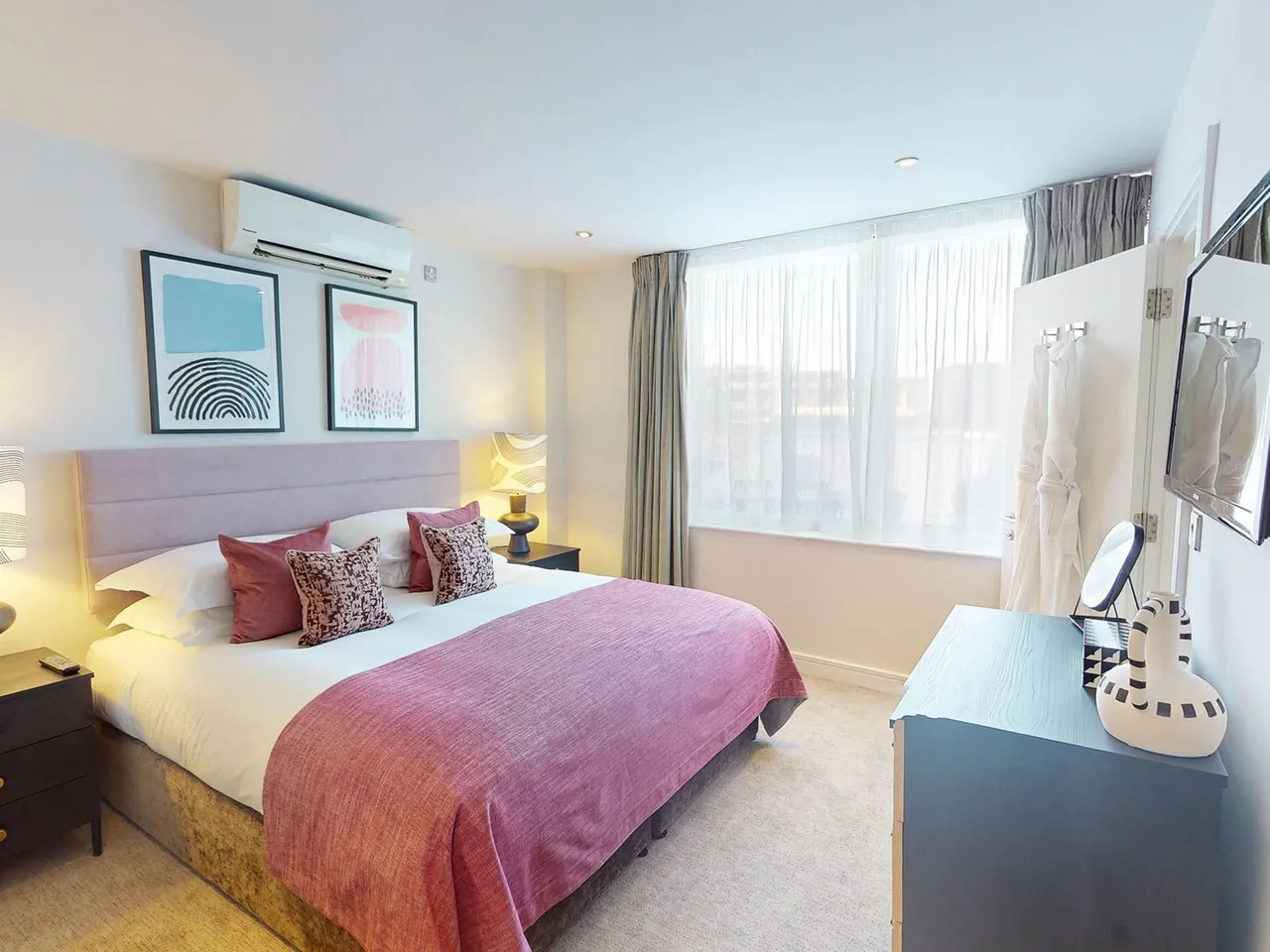 2K Gloucester Park Apartments, Ashburn Place, London, photo 3