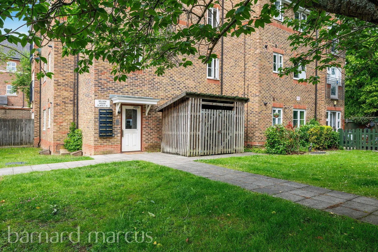 Westcote Road, Epsom, photo 9