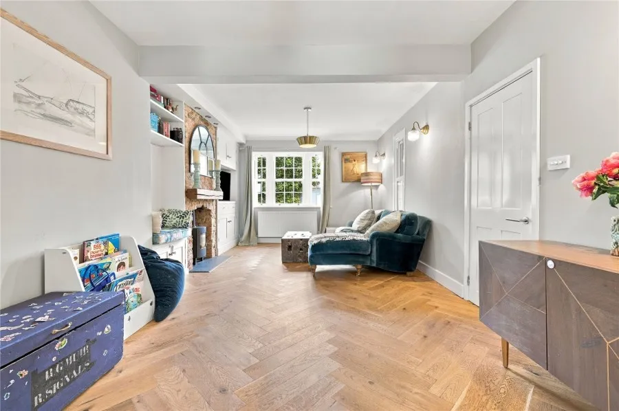 with 3 bedrooms in Bishop's Stortford, CM23, photo 4