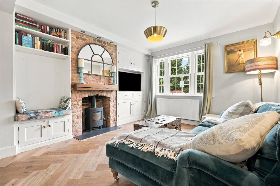with 3 bedrooms in Bishop's Stortford, CM23, photo 5