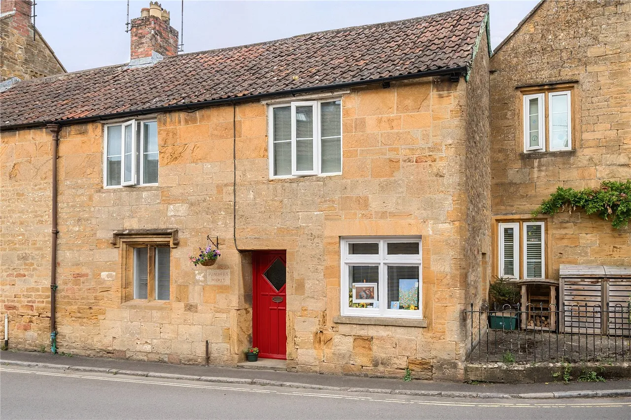2 bed house for sale — South Street, Montacute, Somerset, TA15 6XD