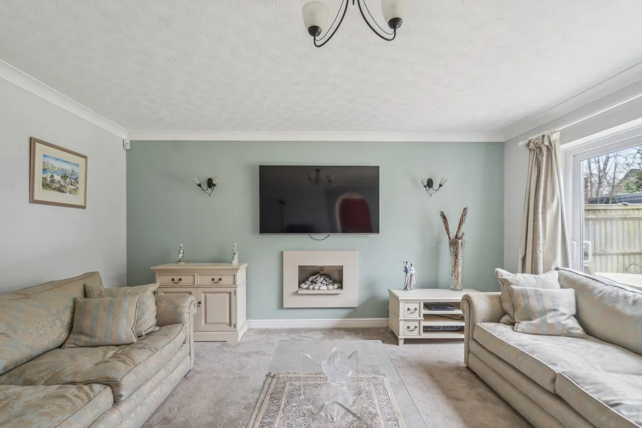 Rickmansworth Lane, Chalfont St Peter, SL9, photo 10