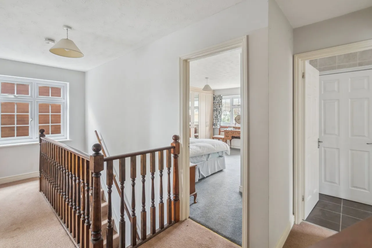 Rickmansworth Lane, Chalfont St Peter, SL9, photo 16