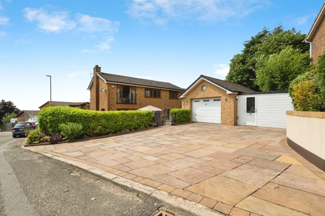 Oakcroft, Stalybridge, SK15, photo 36