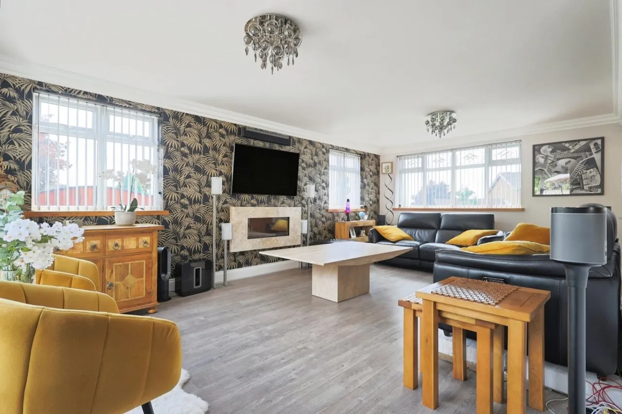 Oakcroft, Stalybridge, SK15, photo 5