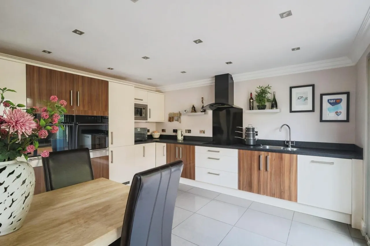 Oakcroft, Stalybridge, SK15, photo 4