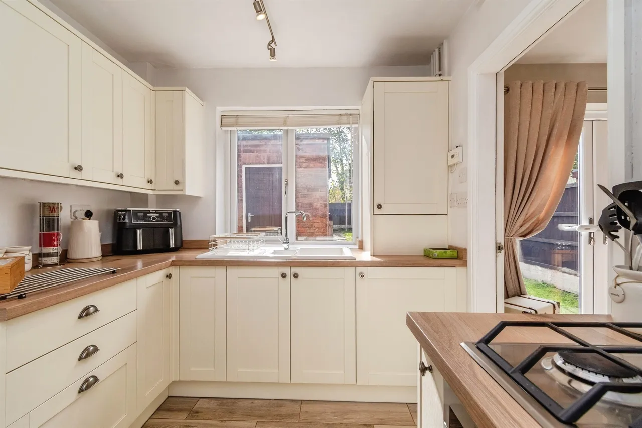 Kent Road, Wednesbury, WS10, photo 4