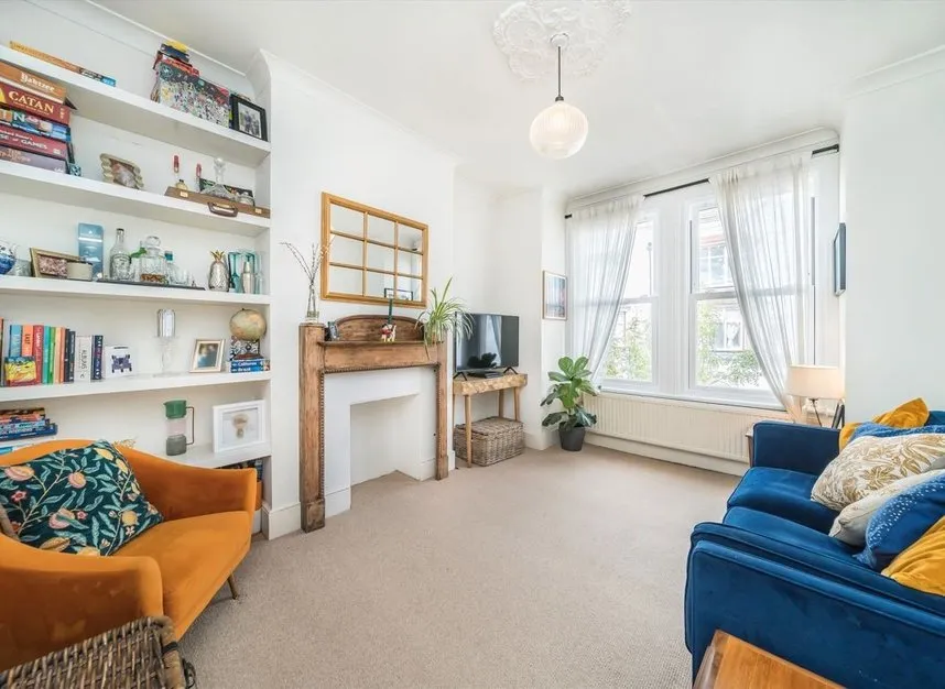 2 bed flat for sale, Grenfell Road, Tooting, CR4
