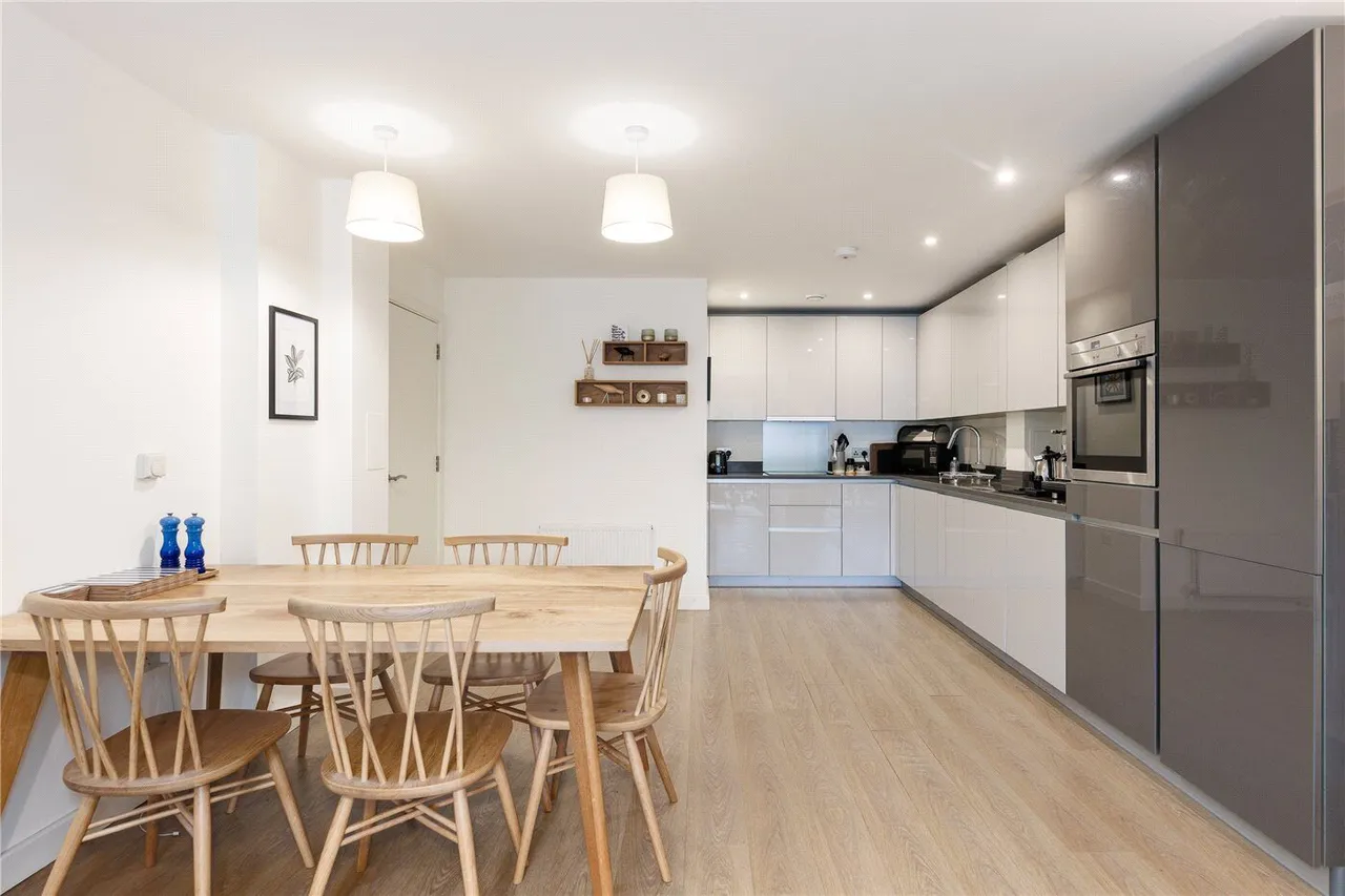 Roehampton Lane, London, SW15, photo 11
