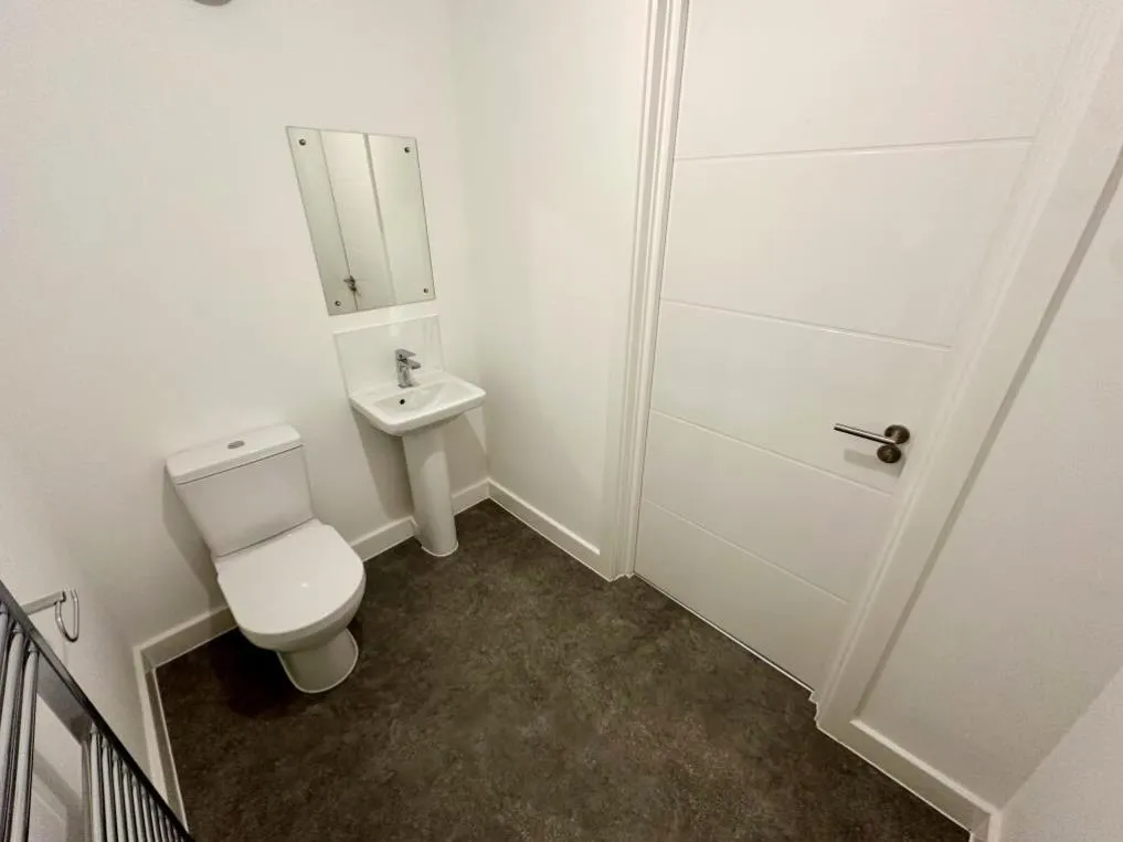 Charlotte Fox Lane, Crossgates, LS15, photo 8