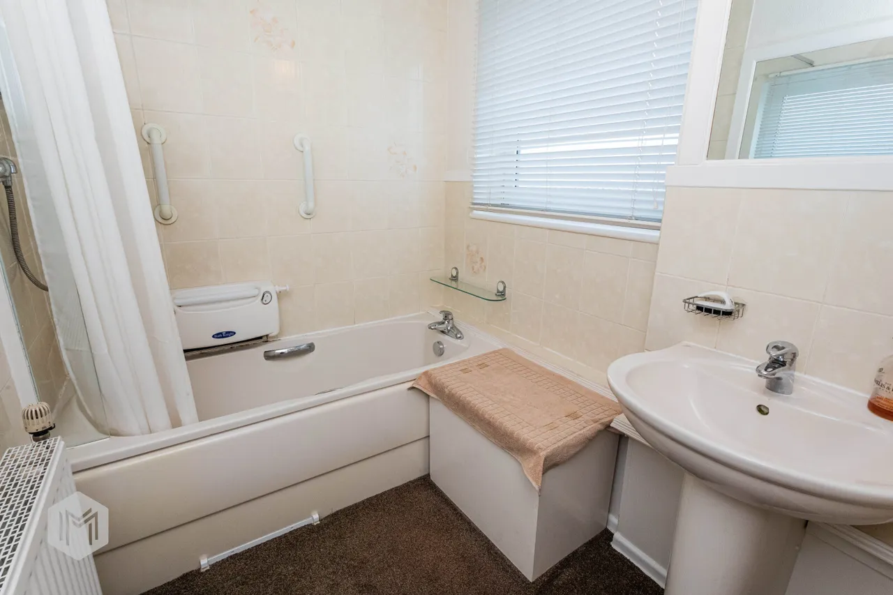 Stocks Park Drive, Horwich, Bolton, BL6 6BU, photo 18