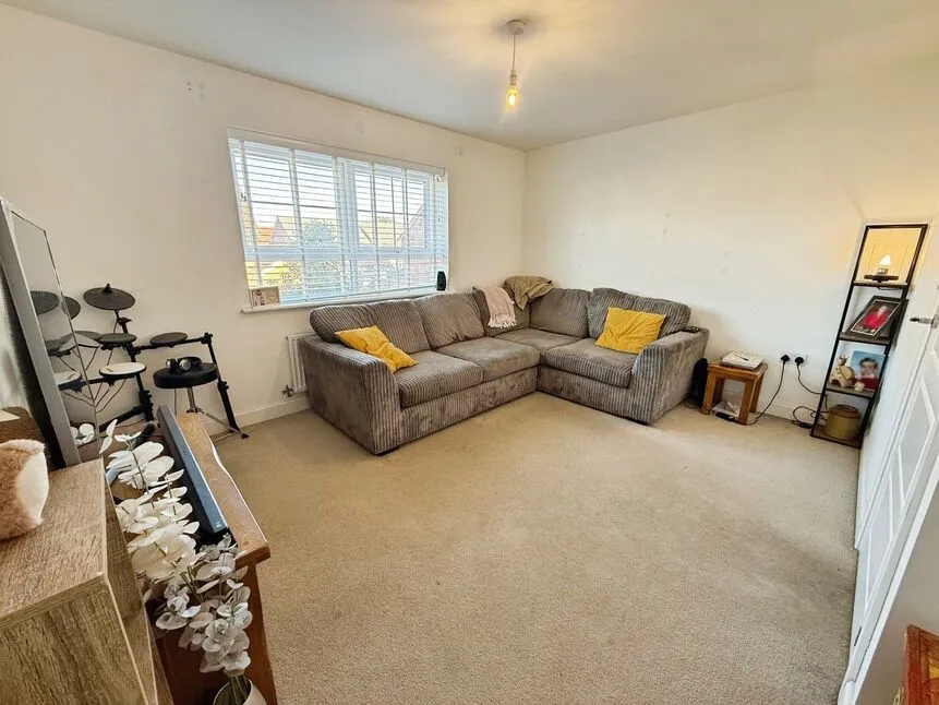 Brutus Court, North Hykeham, LN6, photo 4