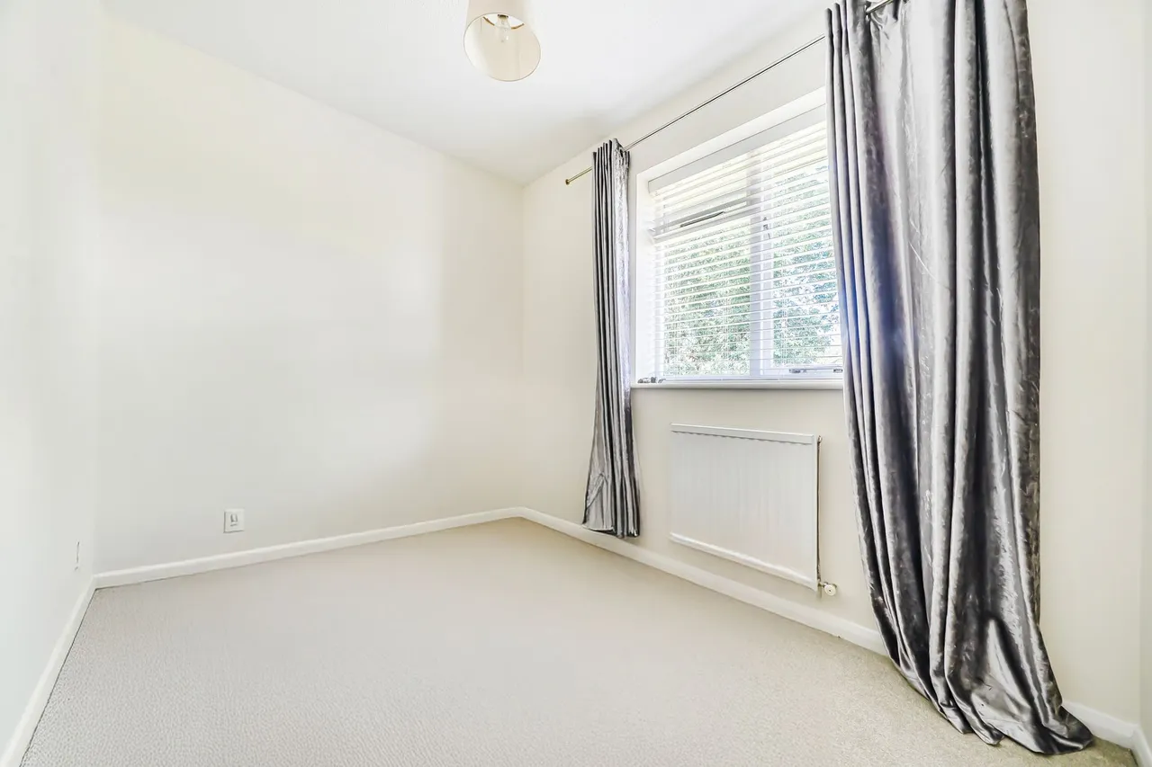 Nightingale Close, Rowland's Castle, PO9, photo 9