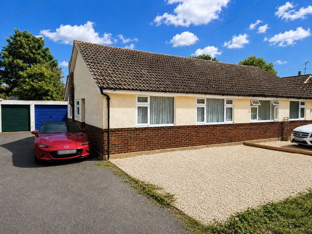 3 bed house for sale, Friars Furlong Long Crendon, Aylesbury, HP18