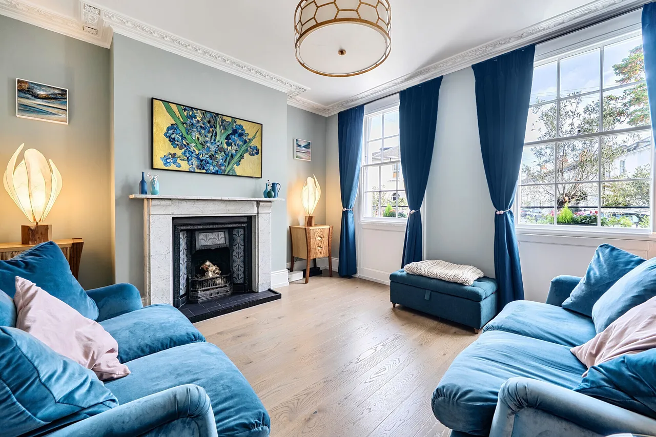 Hewlett Road, Cheltenham, GL52, photo 3
