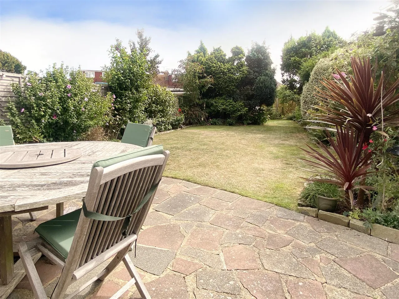 Walders Road, Rustington, photo 2