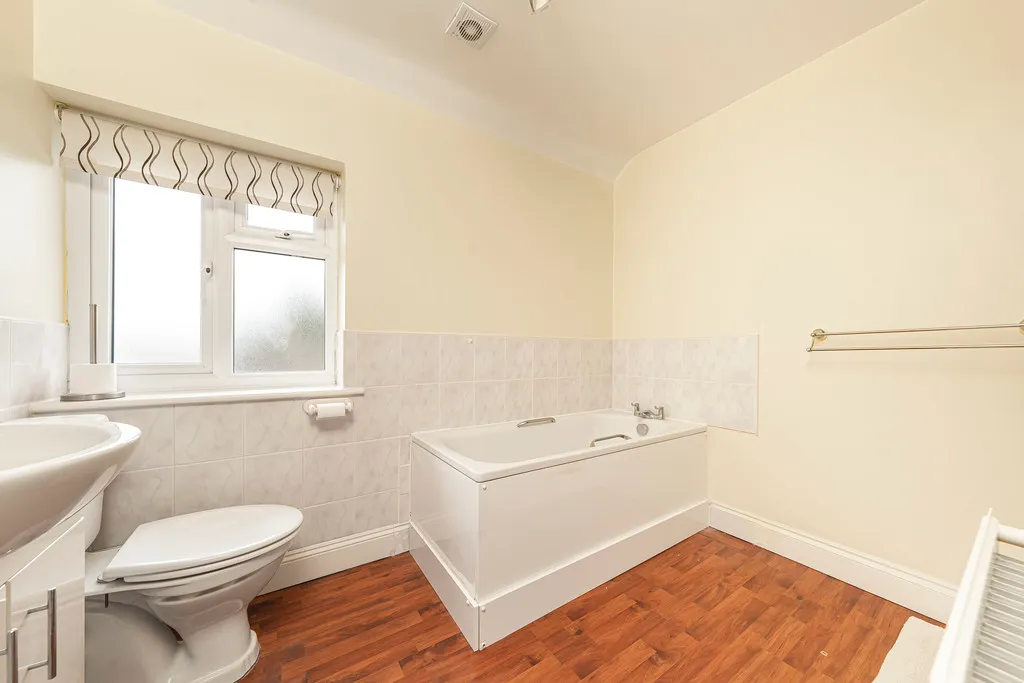 Moorhall Road, Harefield, UB9, photo 28