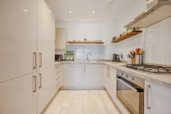 Sanderstead Road, South Croydon, CR2, photo 8