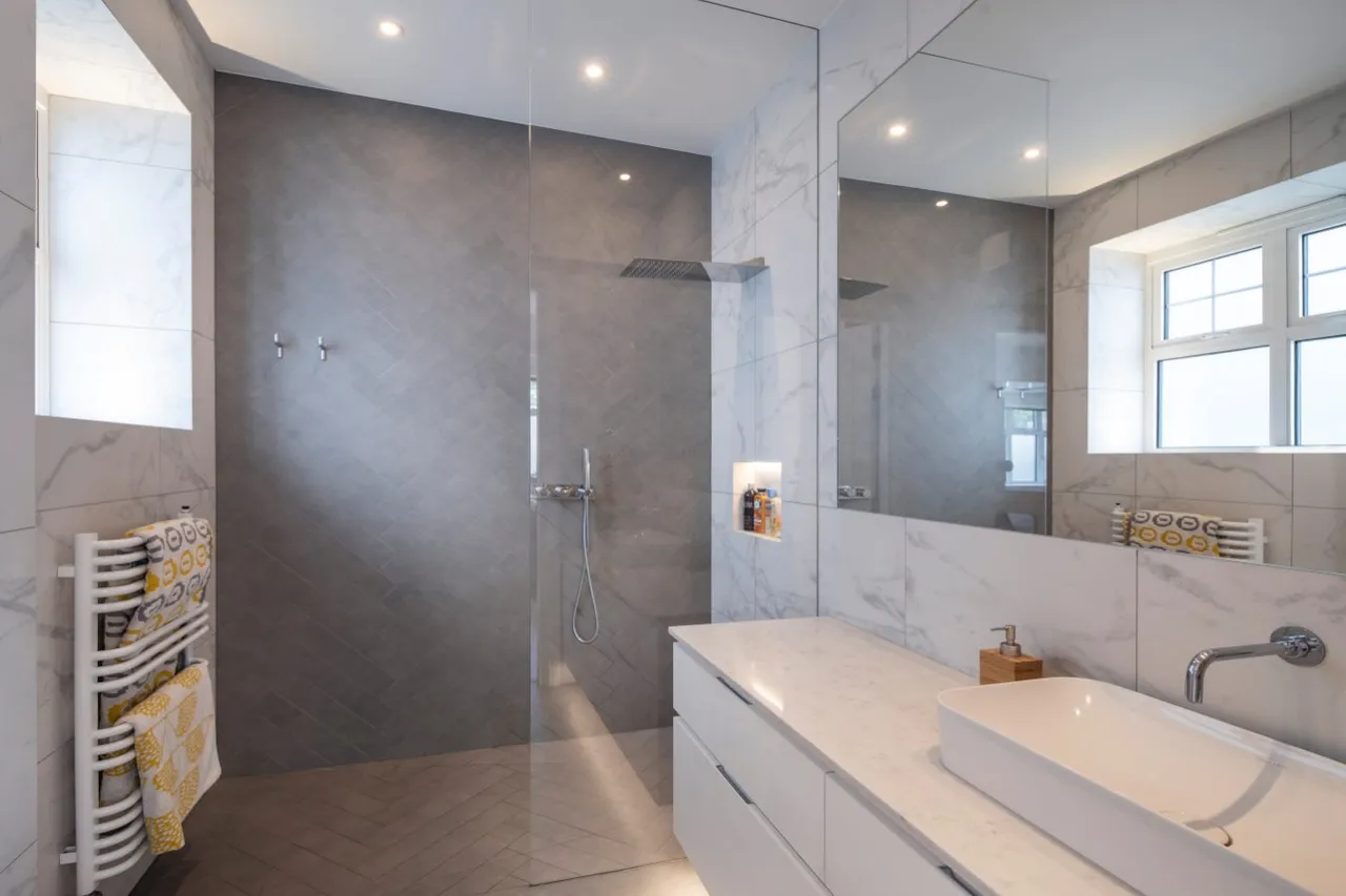 Eton Court, Eton Avenue, Belsize Park, London, NW3 3HJ, photo 5