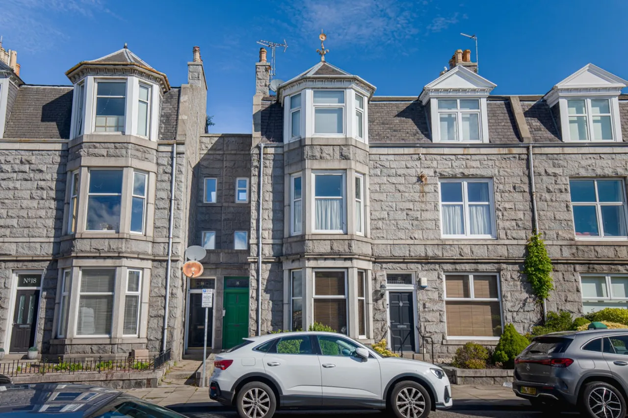 2 bed flat for sale — Beechgrove Terrace, Aberdeen
