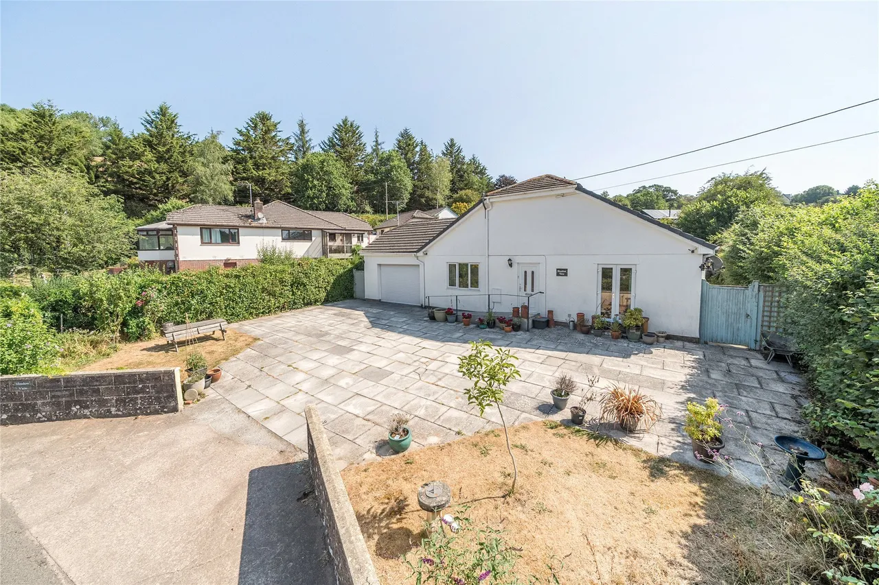 4 bed property for sale — Lapford, Crediton, Devon, EX17