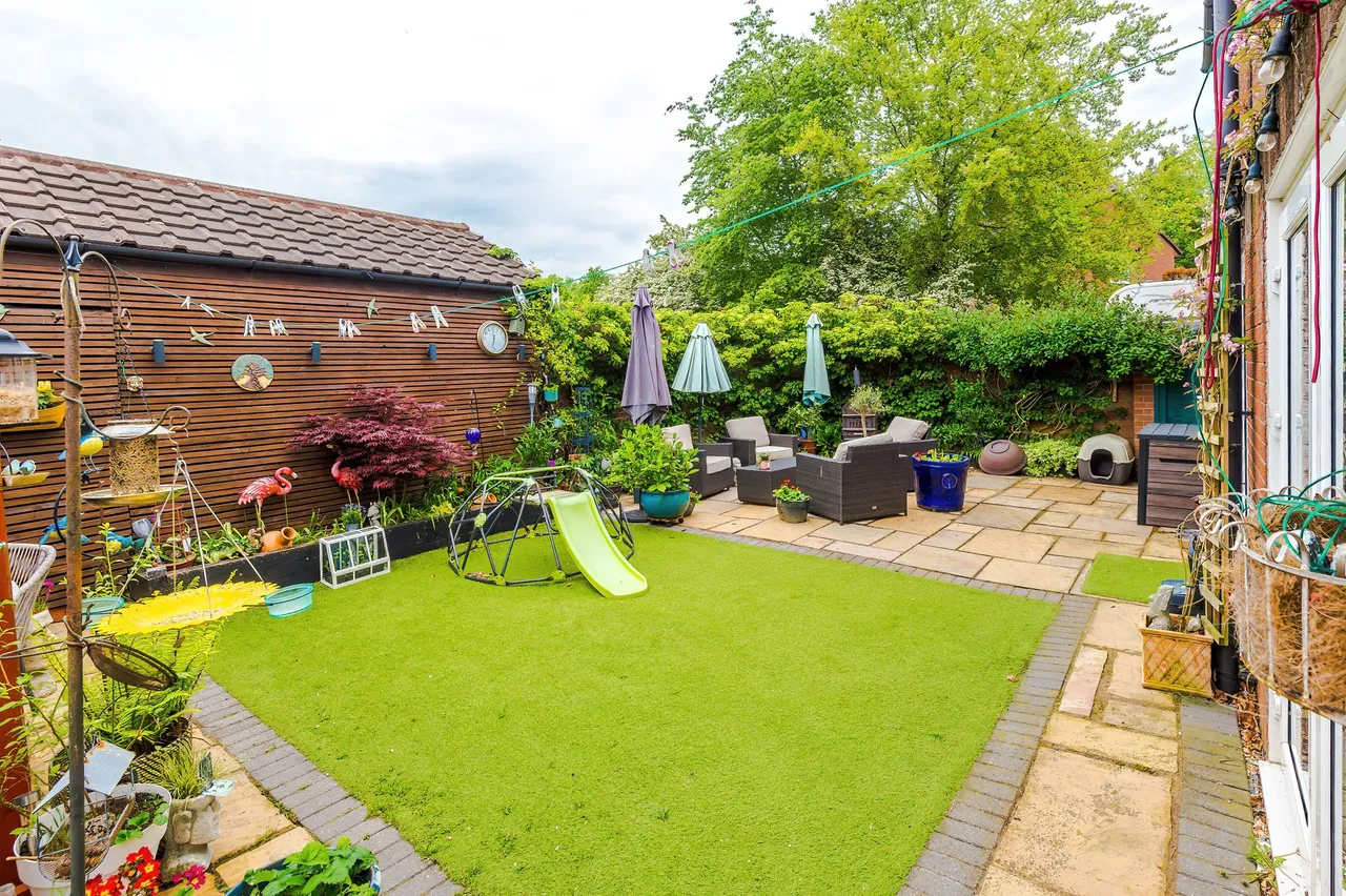 Gilderdale Close, Birchwood, Warrington, Warrington, WA3 6TH, photo 2