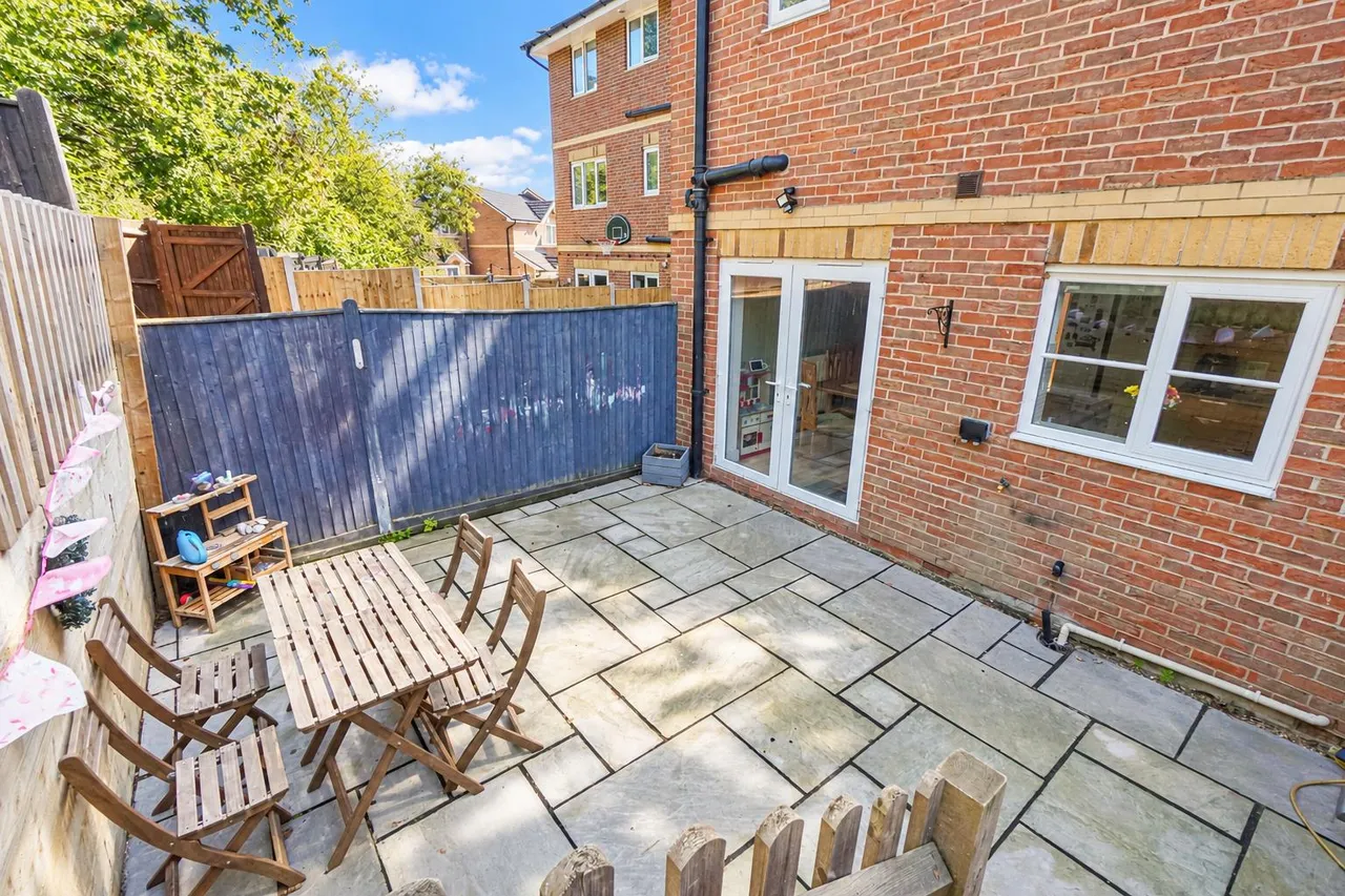 Lydd Close, St. Leonards-On-Sea, photo 13