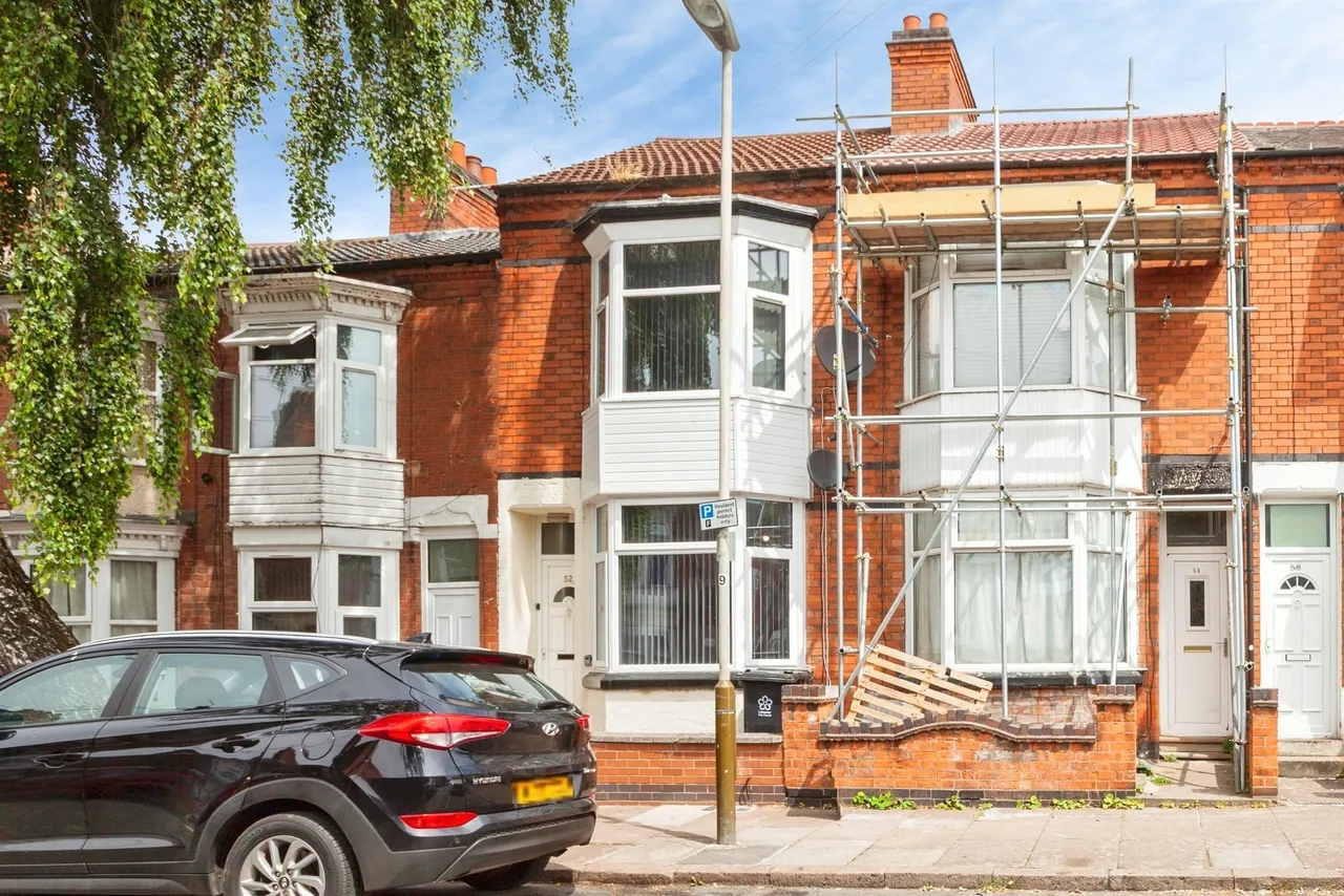 2 bed house for sale — Stuart Street, Leicester