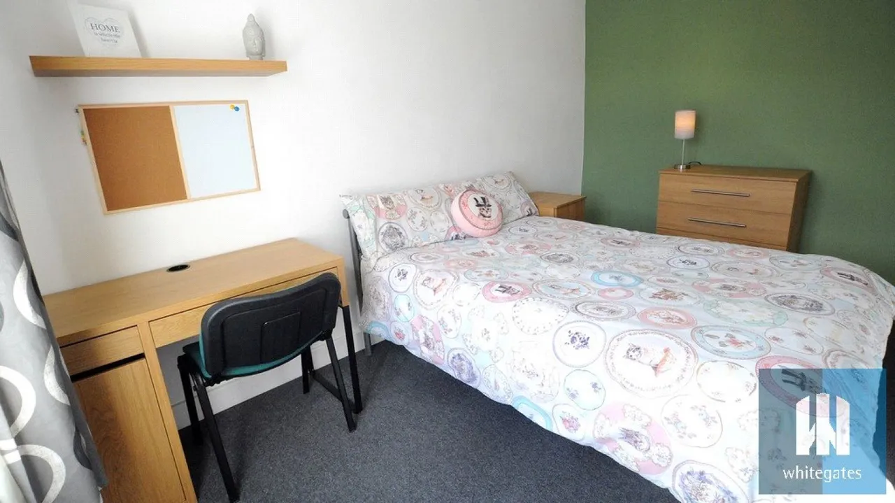 1 bed property to rent, Firth Street, Huddersfield, HD1