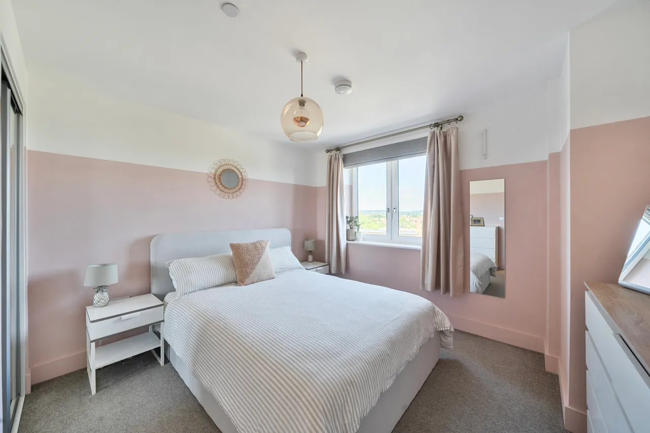 Burnt Oak Broadway, Edgware, HA8, photo 5
