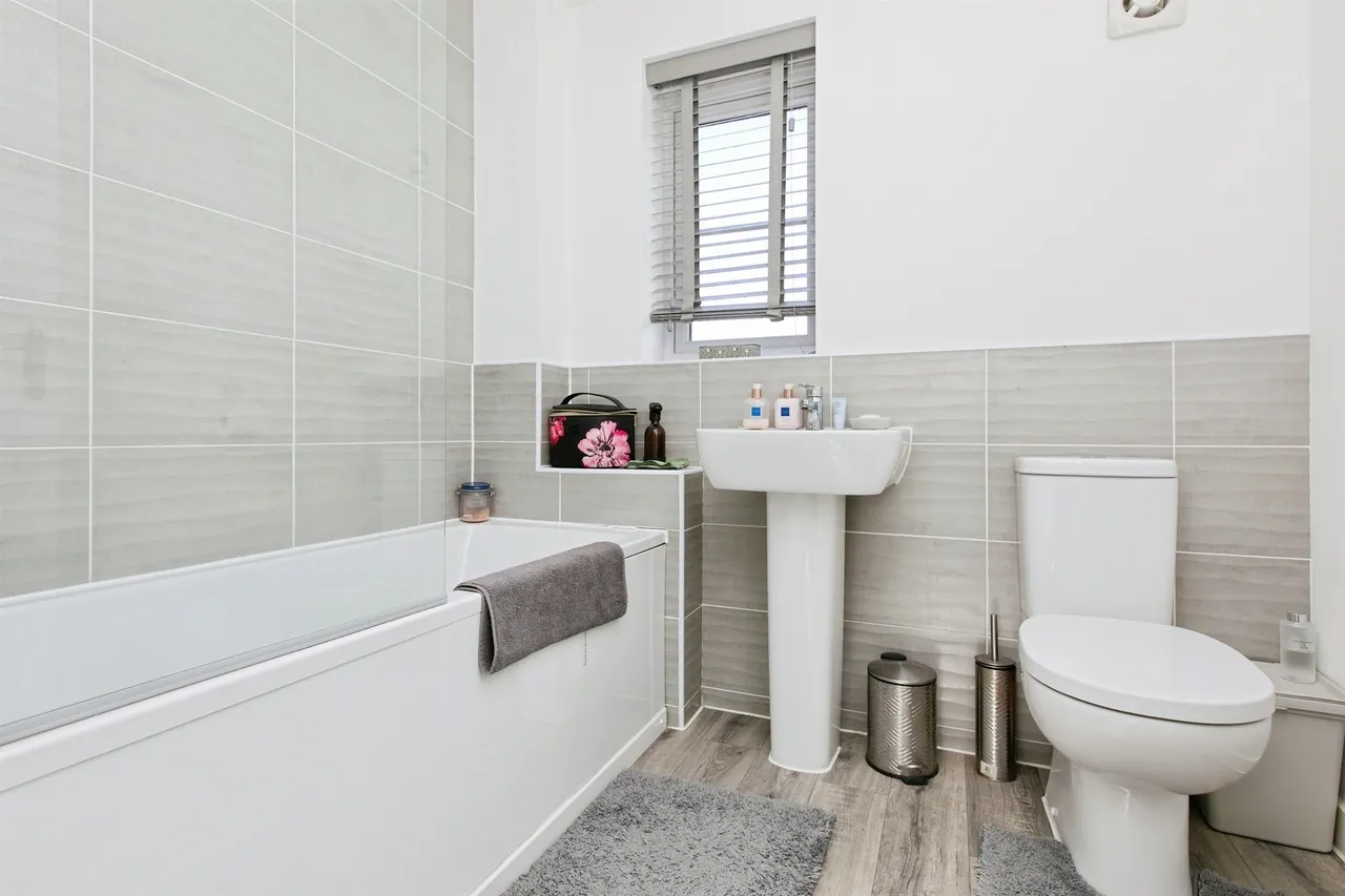 Beacon Close, Anslow, DE13, photo 13