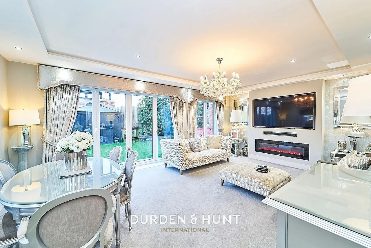 Mount Pleasant Road, Chigwell, IG7, photo 3