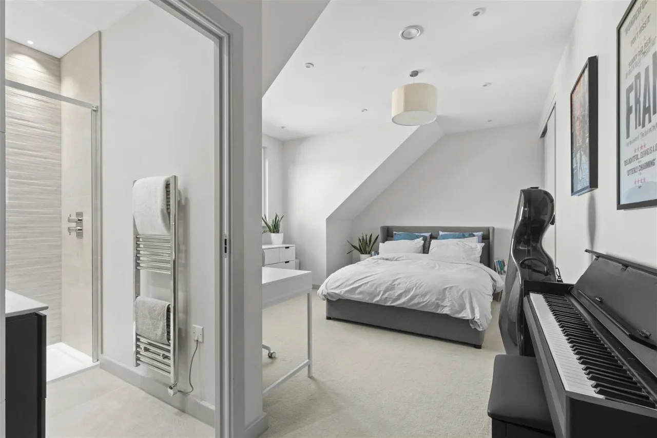 Woodside Road, Amersham, HP6, photo 7