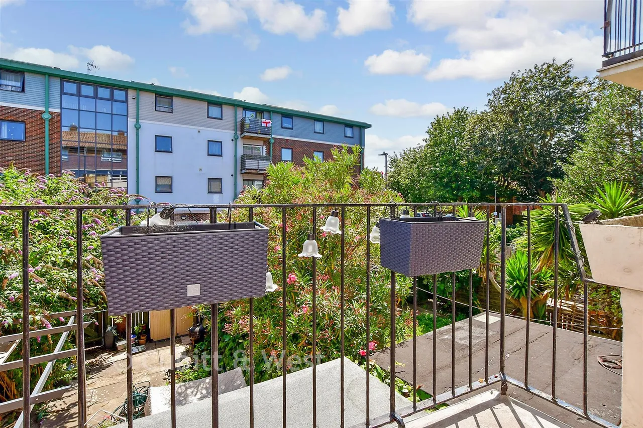 Fyning Street, Portsmouth, PO1, photo 6