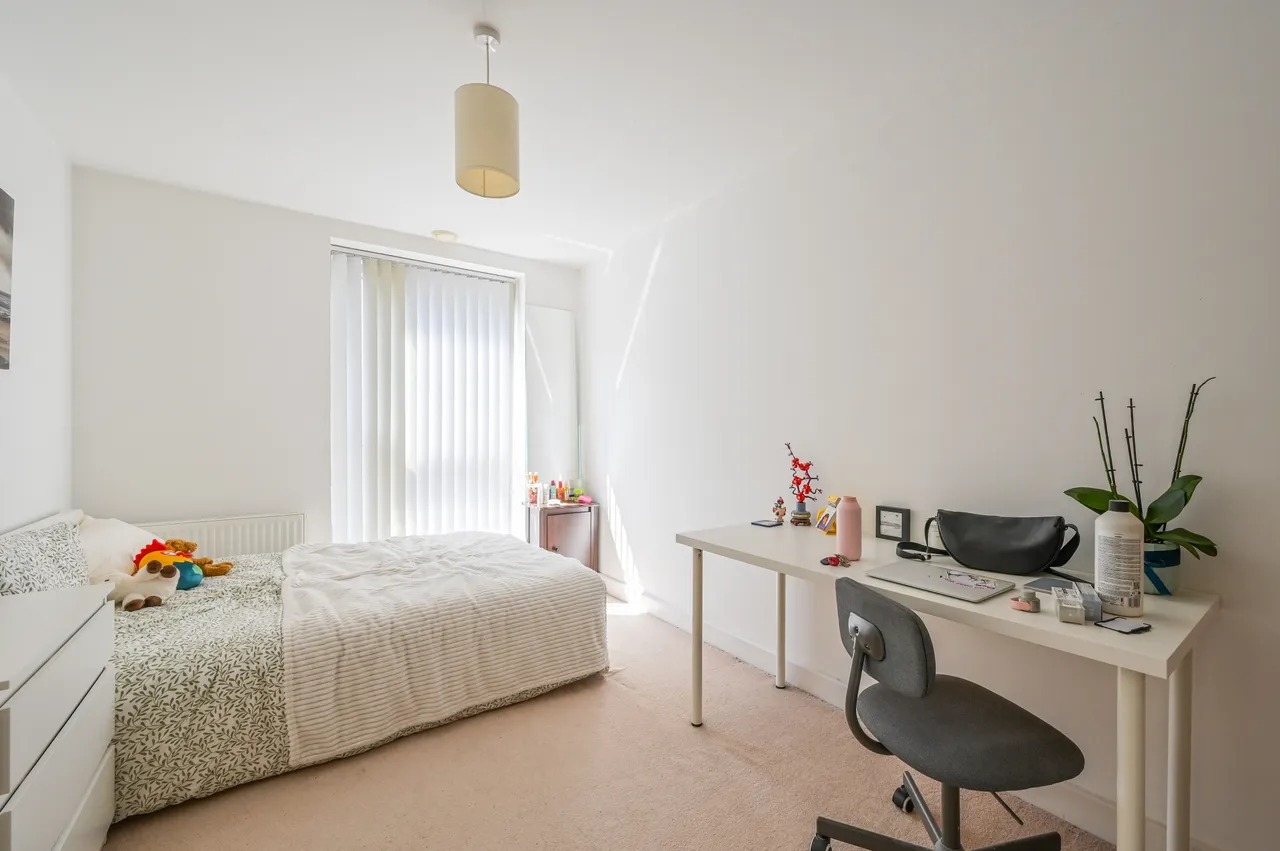 18 Ross Apartments, 23 Seagull Lane, London, photo 8