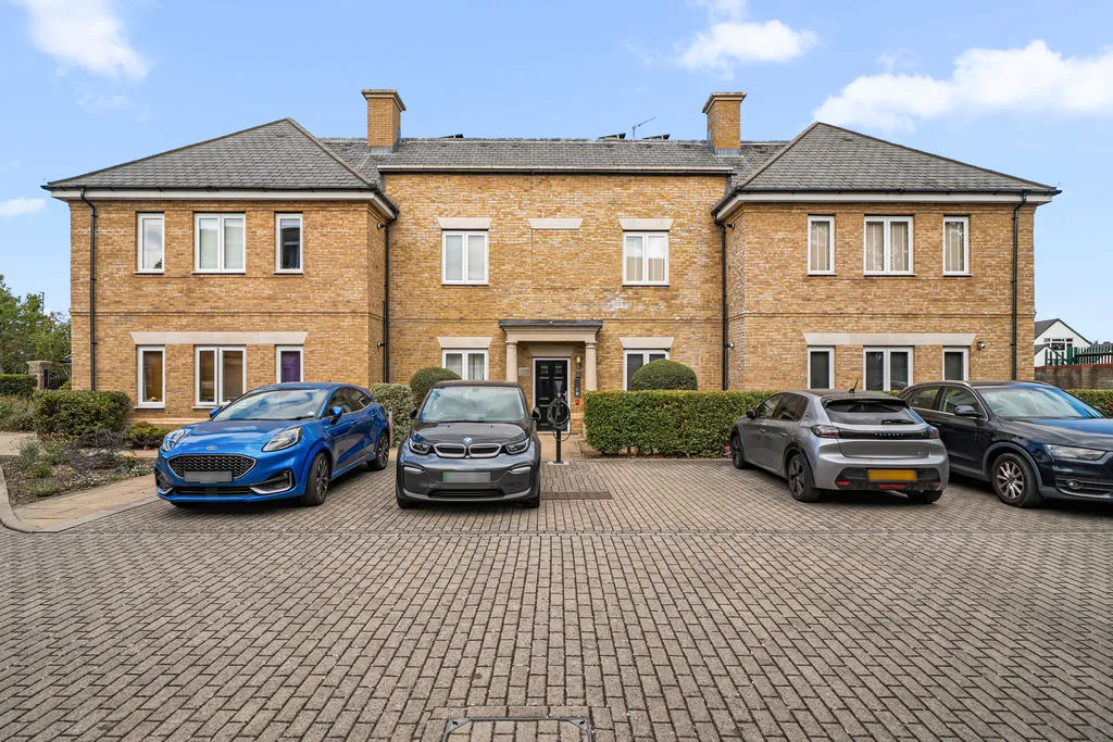 Nettlefold Place, Sunbury-On-Thames TW16 6BD, photo 11